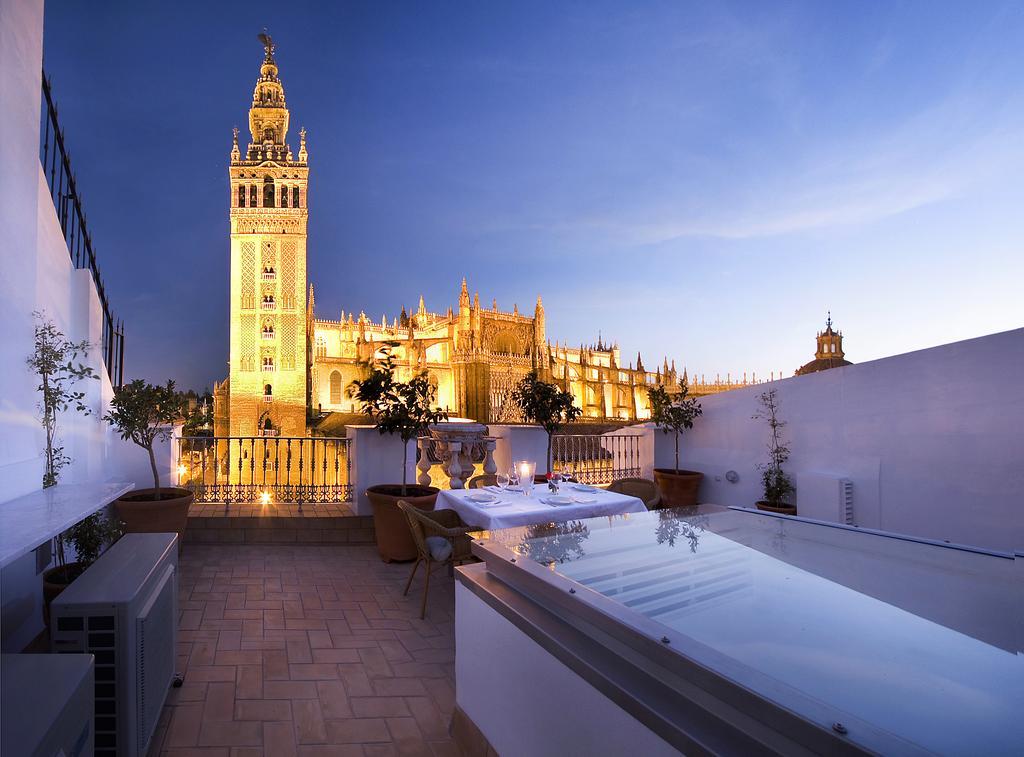 Apartamentos Alemanes Gradas Luxury Seville Room photo