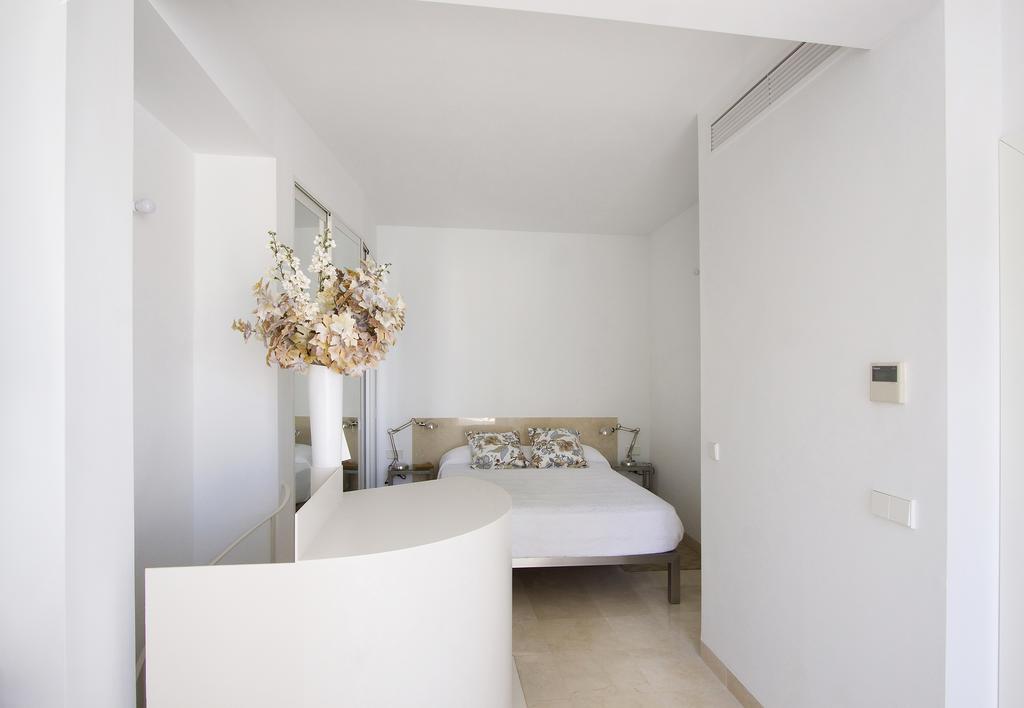 Apartamentos Alemanes Gradas Luxury Seville Room photo